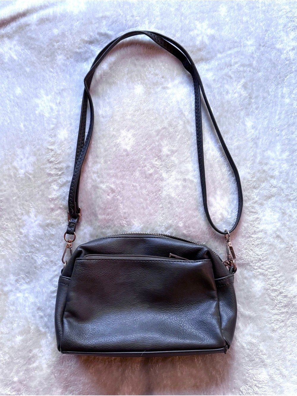 Classic Dark Gray Crossbody Bag with Zippered Pockets & Adjustable Strap